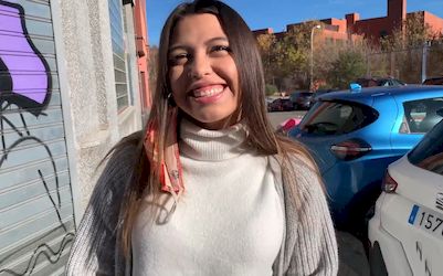La adorable colombiana Camila Palmer se deja follar por un español